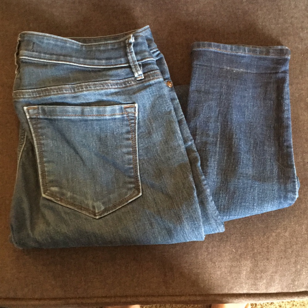 LOFT skinny jeans size 4 Midwash